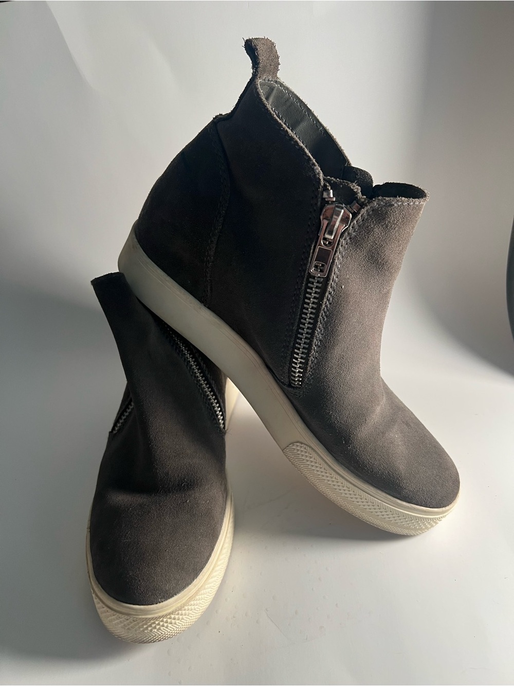 Steve Madden Gray Suede Wedge Zip Ankle Booties